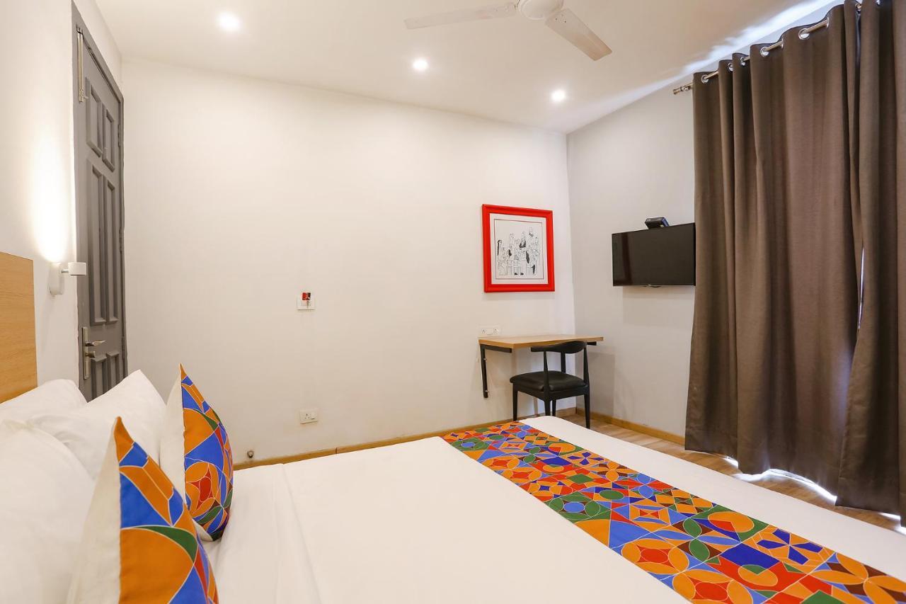 Fabexpress D2 Paschim Vihar Hotell Delhi  Eksteriør bilde