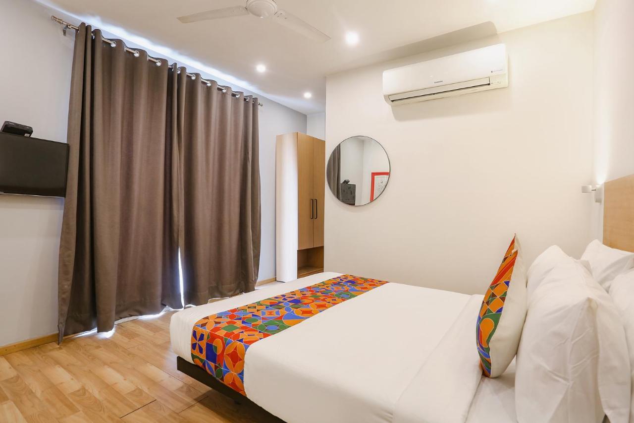 Fabexpress D2 Paschim Vihar Hotell Delhi  Eksteriør bilde