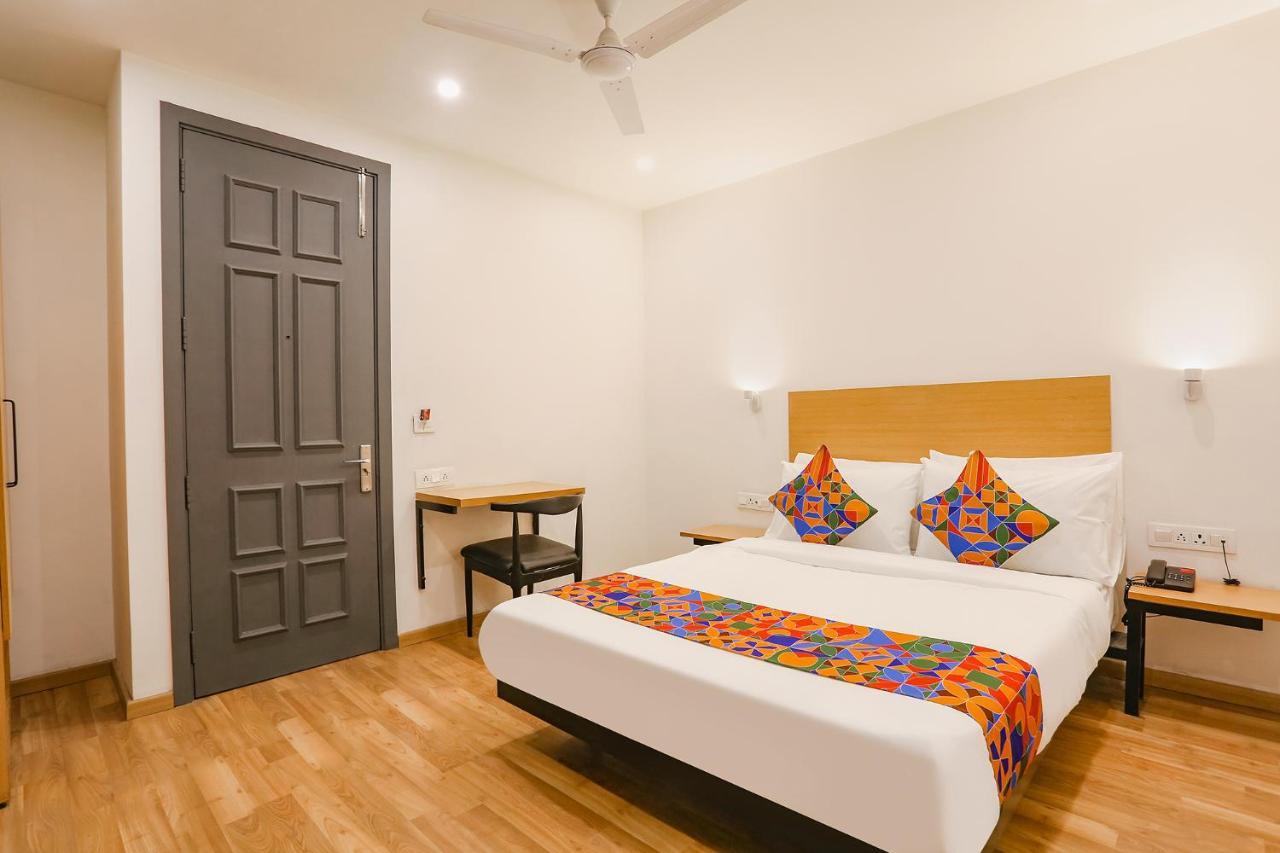 Fabexpress D2 Paschim Vihar Hotell Delhi  Eksteriør bilde