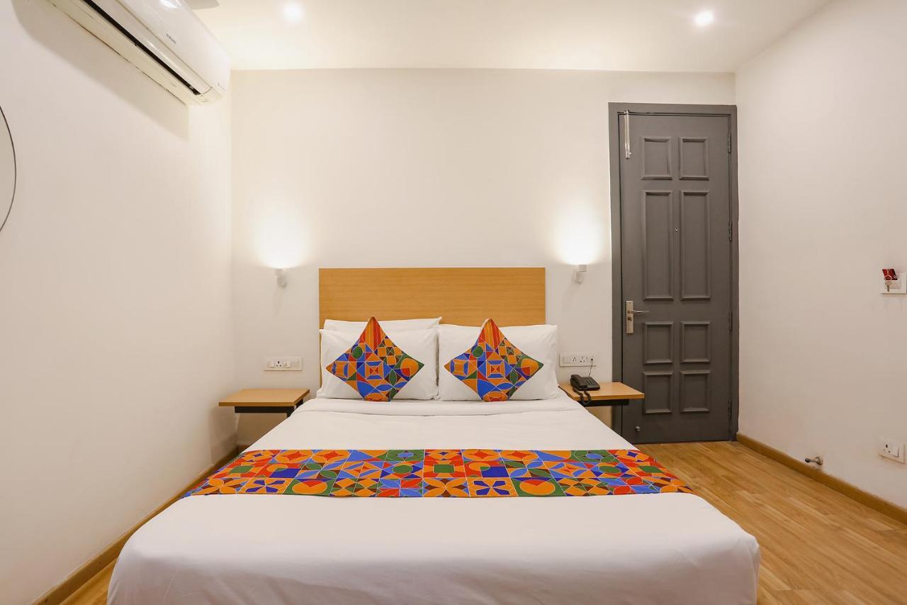 Fabexpress D2 Paschim Vihar Hotell Delhi  Eksteriør bilde