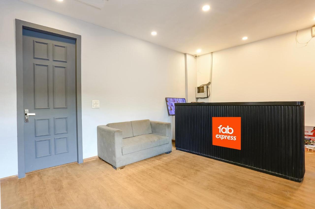 Fabexpress D2 Paschim Vihar Hotell Delhi  Eksteriør bilde